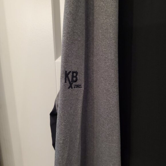 BNWT Cutter & Buck Response Lightweight Hybrid Quarter Zip Men's Windbreaker - Picture 7 of 10